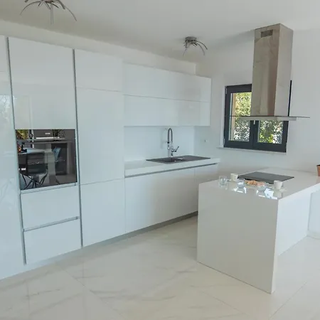 Villa The Boat With Rooftop Pool *