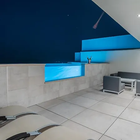 The Boat With Rooftop Pool Villa Matulji