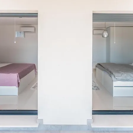 The Boat With Rooftop Pool *